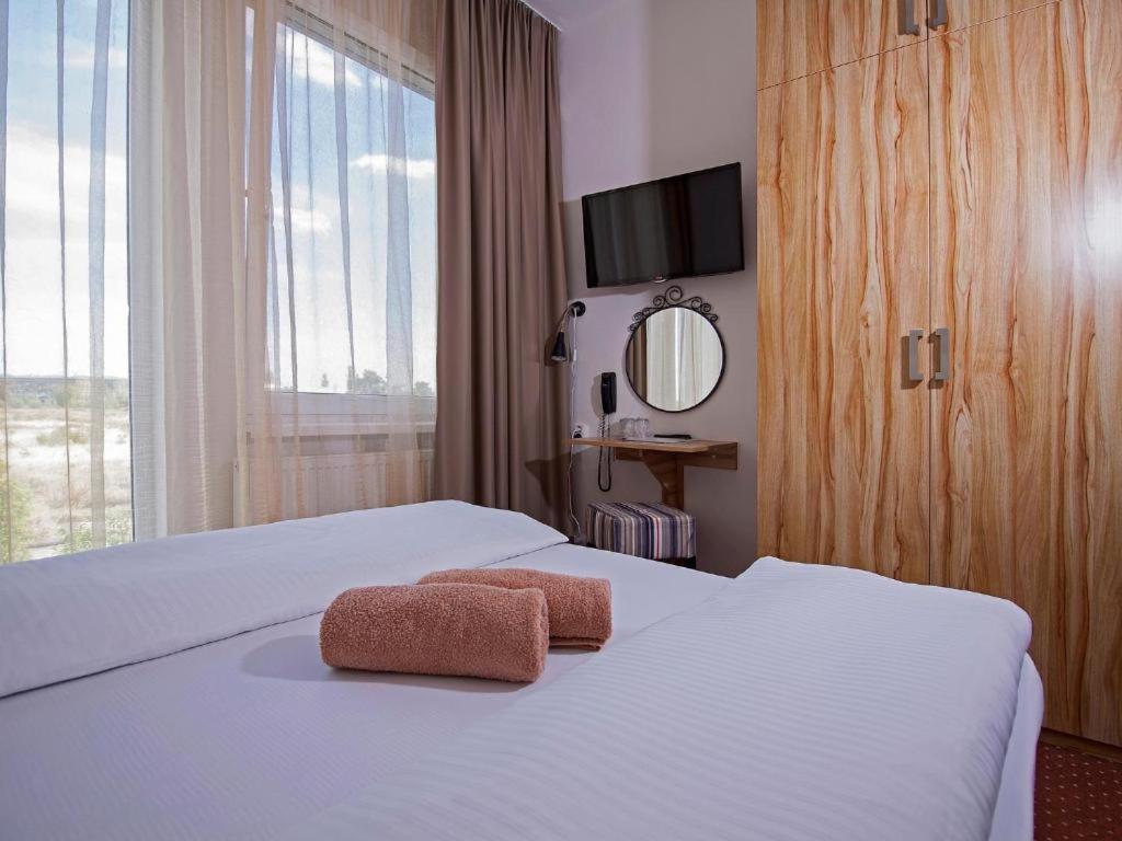 Aviator Garni Hotel Bratislava Luaran gambar